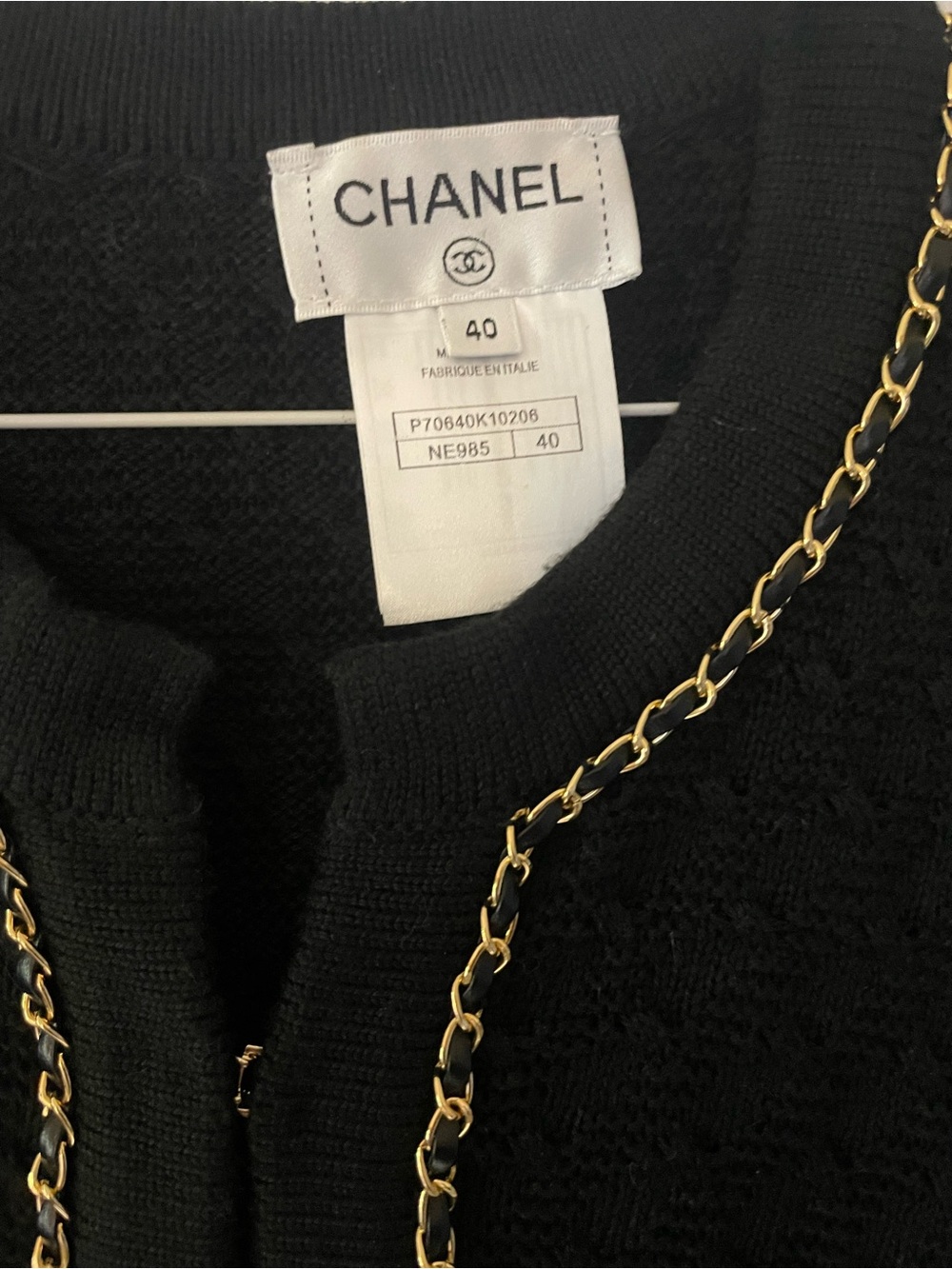CHANEL Black Bouclé Jacket with Gold Chain Trim. Cashmere - Picture 2 of 4